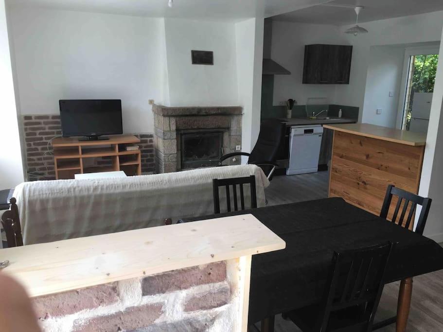 Maison Au Calme Recemment Renovee Villa Lescouet-Jugon Buitenkant foto