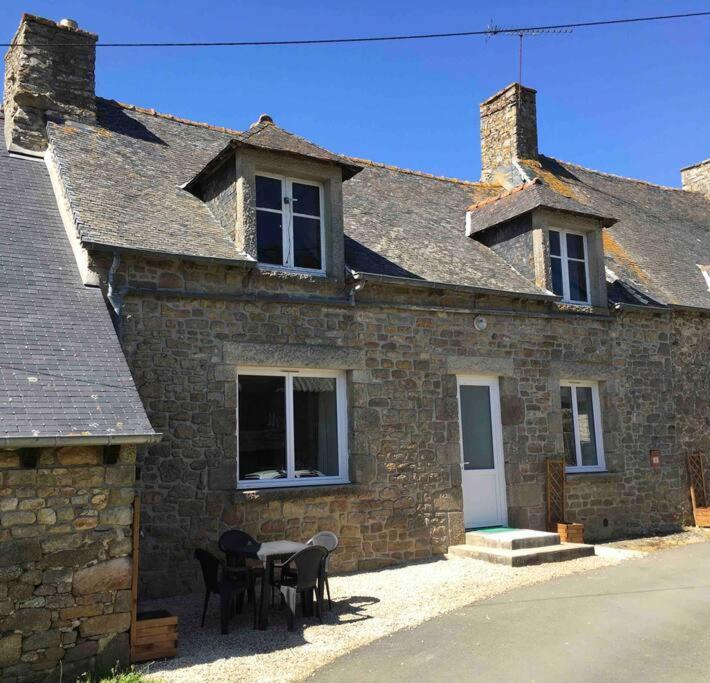 Maison Au Calme Recemment Renovee Villa Lescouet-Jugon Buitenkant foto